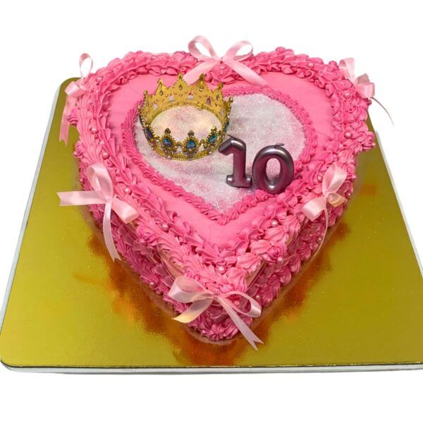 torta corazon moños corona vela