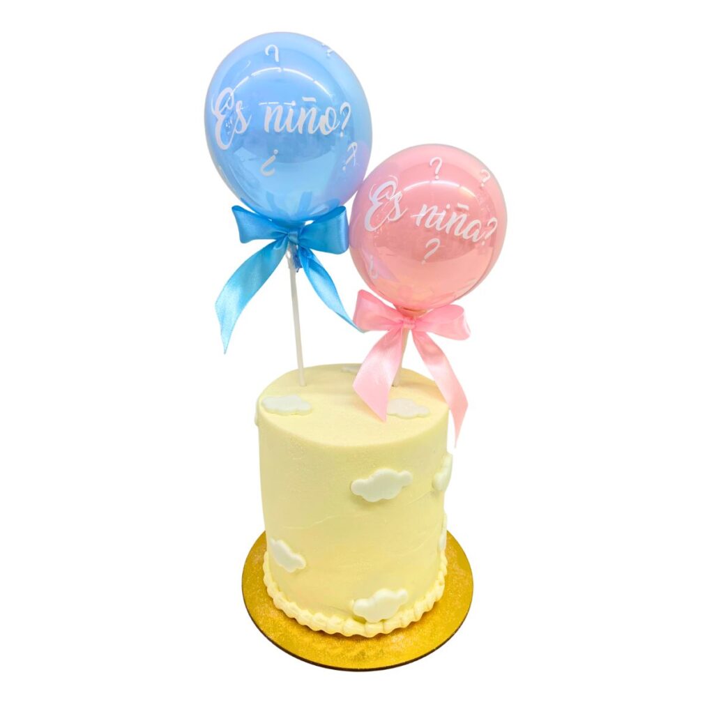 torta revelacion globos nubes
