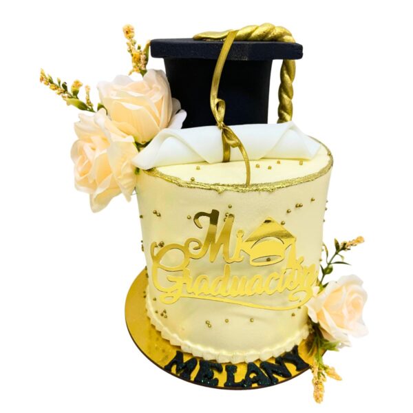 torta grado birrete flores crema topper